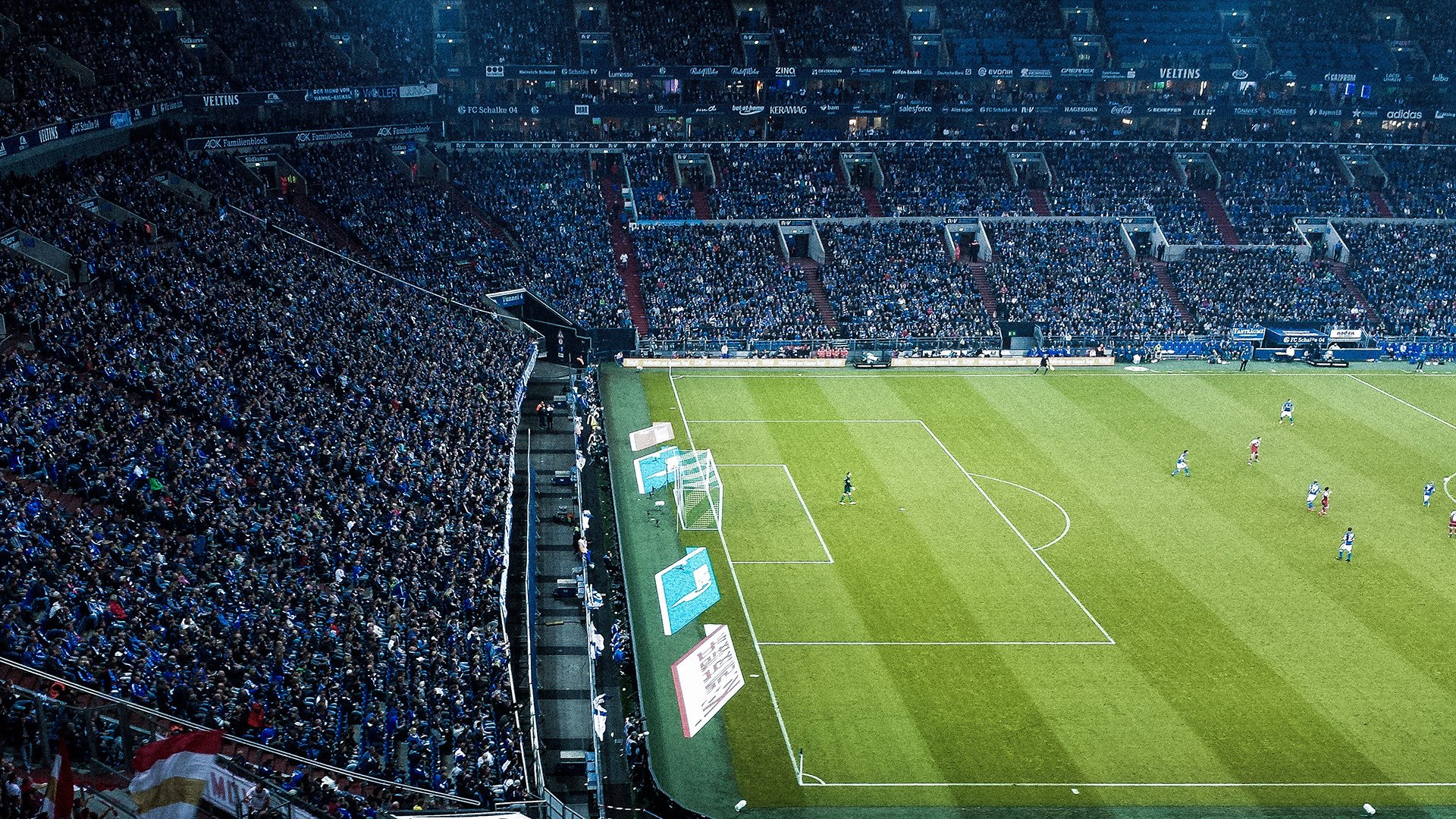 德甲激烈碰撞，数据支持战术创新在比赛中的实践应用揭秘，战术数据网效果